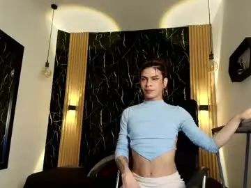 Chaturbate Watch Live Sex Cams of bella_salvatore
