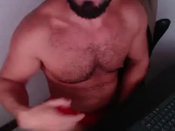 Chaturbate Best live sex cam show of beard_top_guy