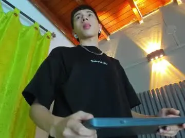 Chaturbate Nude Webcam of lian_cameron