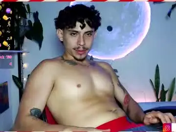 Chaturbate Live Sex Cam of no_face_69