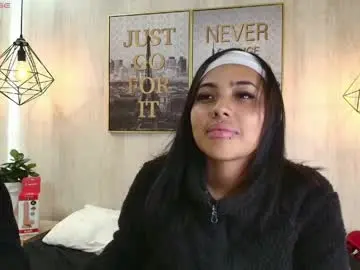 Chaturbate Adult Webcam of serena_and_zoe