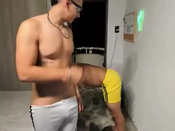 Chaturbate Best live sex cam show of travis_bakerr