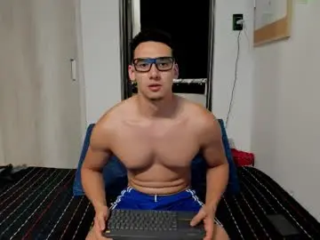 Chaturbate Live Sex Cam of travis_bakerr