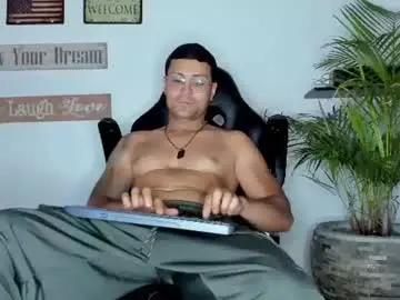 Chaturbate Adult Webcam of maxi_mux1