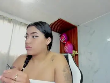 Chaturbate Adult Webcam of adhara_messy