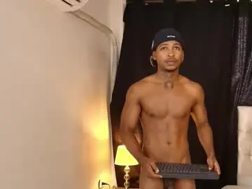 Chaturbate Free Live Porn of cassian_gold