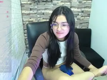 Chaturbate Nude Webcam of chrissyhotx