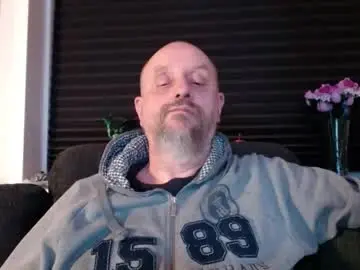 Chaturbate Adult Video Chat of hardmrlazy