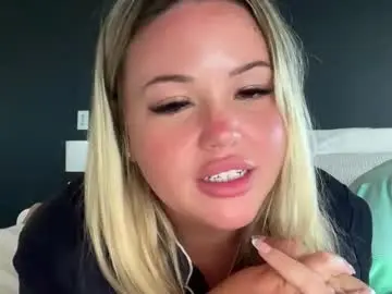 Chaturbate Free Live Porn of averybabyyx