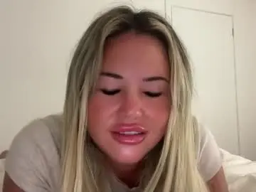 Chaturbate Watch Live Sex Cams of averybabyyx
