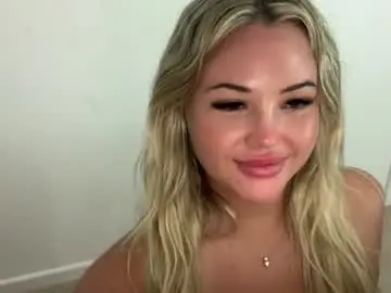 Chaturbate Free Porn Cam of averybabyyx