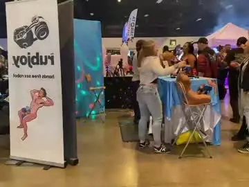 Chaturbate Live Sex of donnybasilisk