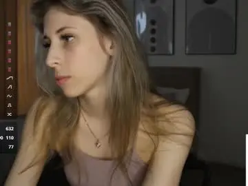 Chaturbate Adult Video Chat of ottiliebolyard