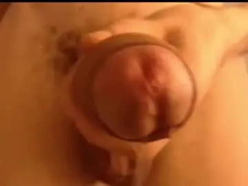 Chaturbate Live Sex Cam of withbothhandsplease