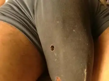 Chaturbate Nude Webcam of withbothhandsplease