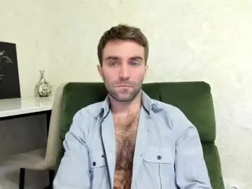 Chaturbate Live Sex Cam of mikhaaaeel