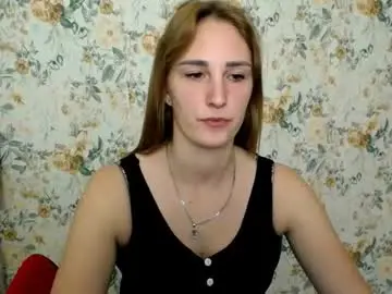 Chaturbate Live Porn of milana_cutie_