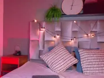 Chaturbate Live Sex Cam of nahomicampbell_