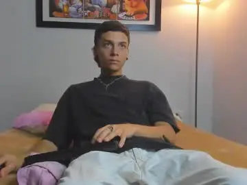 Chaturbate Free Live Porn of noahh_sky