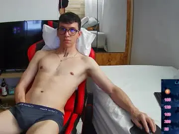 Chaturbate Sex Cam of gyo_____