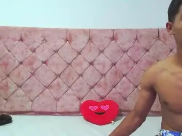 Chaturbate Free Live Porn of jonny_and_dayan