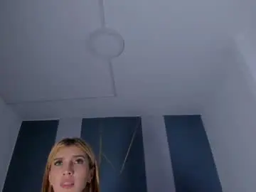 Chaturbate Free Porn Cam of sweet_skiinny