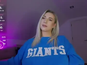 Chaturbate Live Sex Cam of allayah