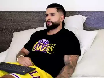 Chaturbate Live Sex Cam of lukhass