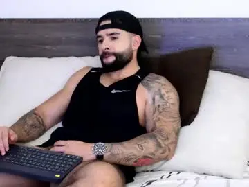 Chaturbate Live Sex Cam of lukhass