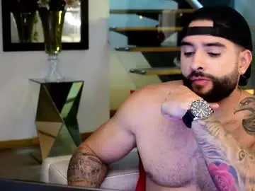 Chaturbate Live Sex Cam of lukhass