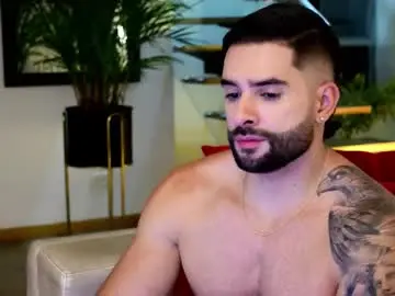 Chaturbate Live Sex Cam of lukhass