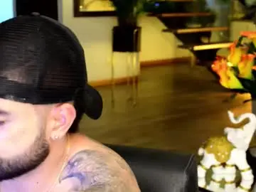 Chaturbate Live Sex Cam of lukhass