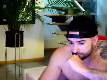 Chaturbate Live Sex Cam of lukhass