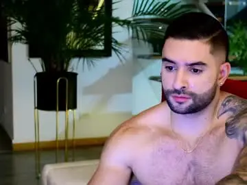 Chaturbate Live Sex Cam of lukhass