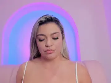 Chaturbate Best live sex cam show of milaowens