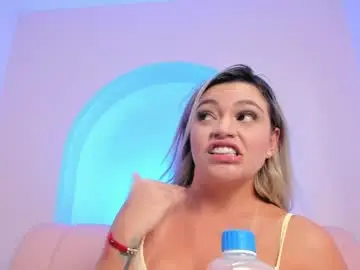 Chaturbate Watch Live Sex Cams of milaowens