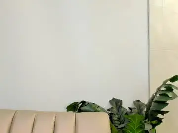Chaturbate Watch Live Sex Cams of milaowens
