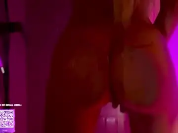 Chaturbate Live Sex Cam of twl8vibe