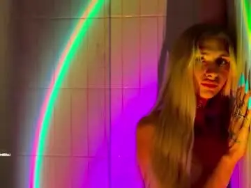 Chaturbate Live Sex Cam of twl8vibe