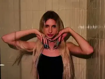 Chaturbate Live Sex Cam of twl8vibe