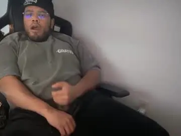 Chaturbate Watch Live Sex Cams of zachbigdick71