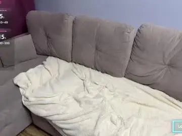 Chaturbate Nude Webcam of daddys_lil_monsterr