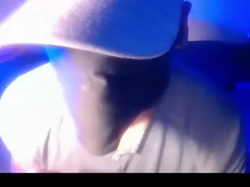 Chaturbate Live Sex Cam of plush73