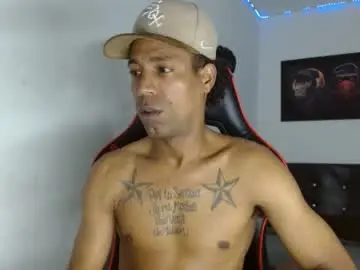 Chaturbate Live Sex Cam of bbc_blaack