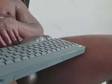 Chaturbate Live Sex Cam of brant_garcia