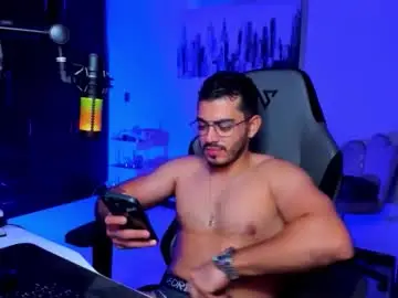 Chaturbate Watch Live Sex Cams of bruno_diaz31
