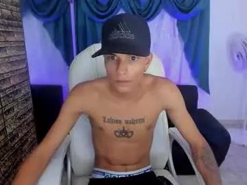 Chaturbate Free Porn Cam of paul_booy