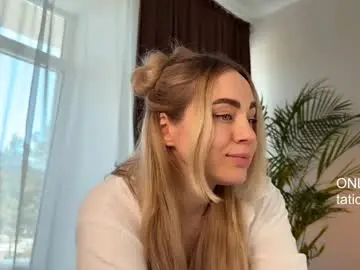 Chaturbate Live Porn of tatti_1