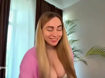 Chaturbate Nude Webcam of tatti_1