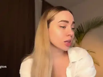Chaturbate Live Sex of tatti_1